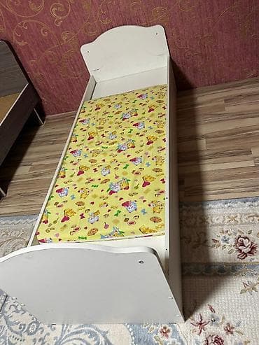 second hend: Старая цена 8000сом скидка 4000 сом 😱😱😱 Односпальные кроватив хорошем — 1