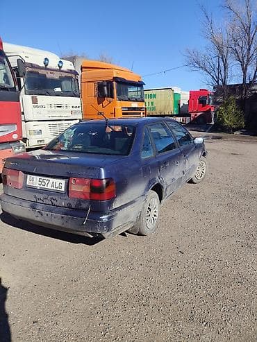 crown s180: Volkswagen Passat: 1993 г., 2 л, Ручные, Бензин, Седан — 1