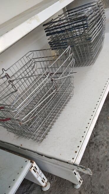 third edition solution: Полки для магазина — 4