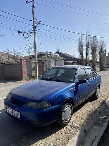 Daewoo Nexia: 2010 г., 1.5 л, Механика, Бензин, Седан