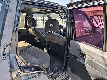 Транспорт: Nissan Pathfinder: 1995 г., 3 л, Механика, Внедорожник — 4
