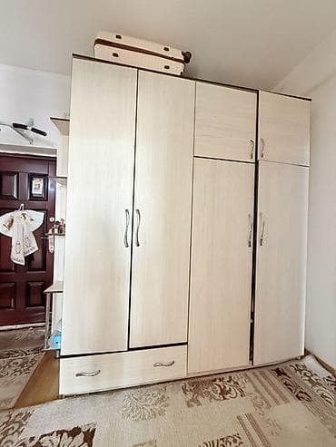 Шкаф-гардероб и прихожая в одном стиле (светлый) Цвет: светлый at lalafo.kg Шкаф-гардероб и прихожая в одном стиле (светлый) Цвет: светлый