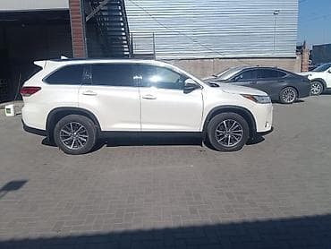 highlander 2019: Toyota Highlander: 2019 г., 3.5 л, Бензин, Кроссовер — 4