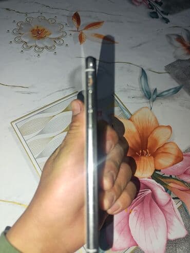 электронный коран: IPhone X, Б/у, 256 ГБ, White Titanium, Зарядное устройство, Защитное стекло, Чехол, 100 % — 3