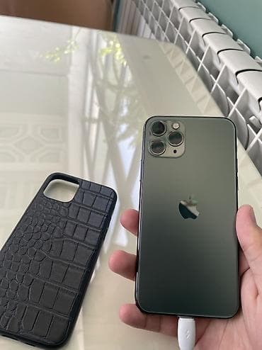 IPhone 11 Pro, Б/у, 64 ГБ, Matte Midnight Green, Чехол, 72 %