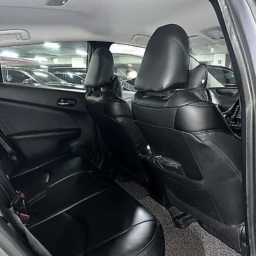 Транспорт: Toyota Prius: 2019 г., 1.8 л, Вариатор, Гибрид, Лифтбек — 9