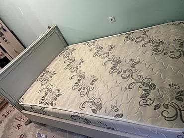 Кровать полуторка в идеальном состоянии размер 2,16м /1,60см цена