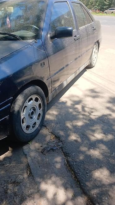 Fiat Tempra: 1992 г., 2 л, Автомат, Бензин, Седан — 4