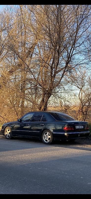 mb 220: Mercedes-Benz E-Class: 2001 г., 3.2 л, Автомат, Дизель, Седан — 2