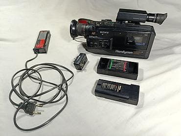 поко f5: Видеокамера SONY 																																			Достаточного — 2