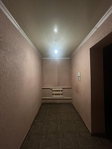 сдаю выкуп: Комната берилет 
Район: Кудайберген, улица Алимжан Ата 21
(Семейные) — 1