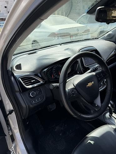 spark: Chevrolet Spark: 2021 г., 1 л, Вариатор, Бензин, Хэтчбэк — 7