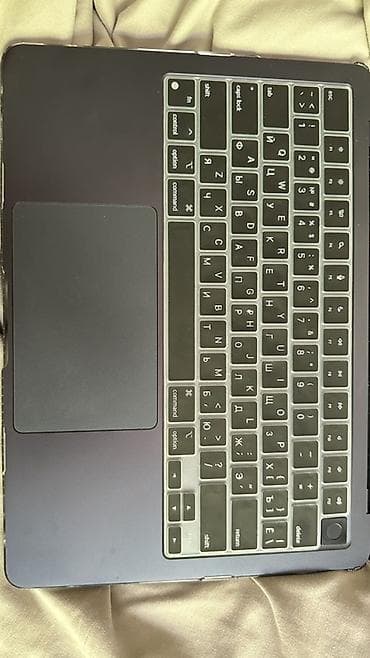 apple laptop: Apple MacBook Air with Apple M2 chip(256gb ssd) 13.6- inch, темно — 5