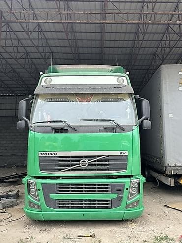 Транспорт: Сүйрөгүч, Volvo, 2013 г., Тенттелген — 2