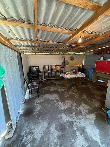 участок с домом: 🏡 Продается участок с дачным домом! 📍 Площадь участка: 5 соток 🏠 На — 7