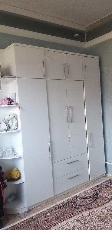 forcekraft 216: Белый модульный шкаф-купе для спальни/прихожей с глянцевыми фасадами — 1