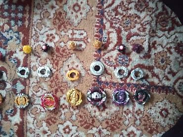 Башка аксессуарлар: Набор деталей для бейблэйдов (Beyblade). В комплекте разнообразные — 1