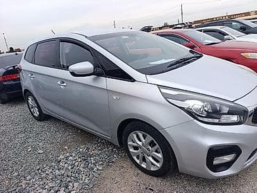авто обогреватели: Kia Carens: 2017 г., 2 л, Автомат, Газ, Минивэн — 5