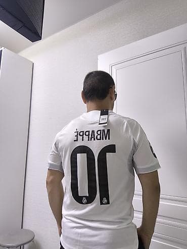 Футболкалар: Футбольная футболка Real Madrid 2024/25 с персонализацией «MBAPPÉ 10» — 2