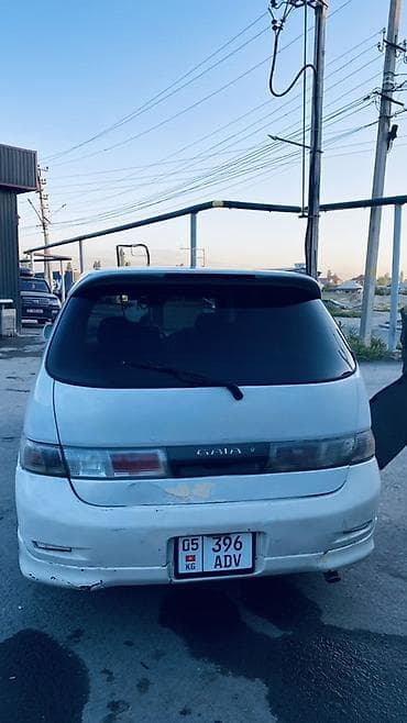 lada 2101: Toyota Gaia: 2000 г., 2 л, Автомат, Бензин, Минивэн — 7