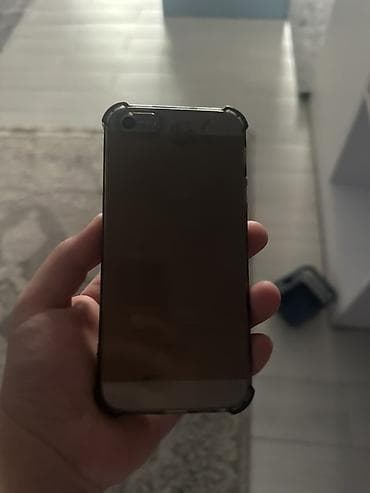 iphone 11: IPhone SE, Серебристый, Чехол — 2
