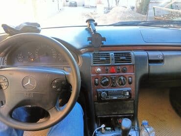 c class: Mercedes-Benz E-Class: 2000 г., 3 л, Механика, Дизель, Седан — 4