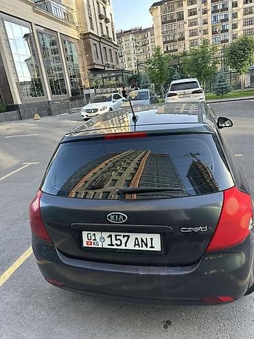 devo matiz: Kia Ceed: 2009 г., 1.6 л, Механика, Бензин, Хэтчбэк — 4