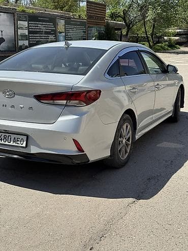 Hyundai Sonata: 2019 г., 2 л, Автомат, Бензин, Седан — 3