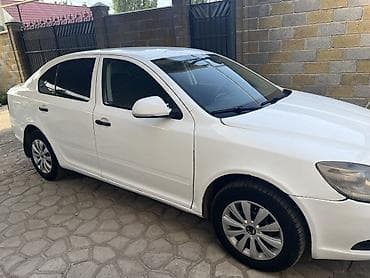 4: Skoda Octavia: 2011 г., 1.4 л, Механика, Бензин, Лифтбек — 4