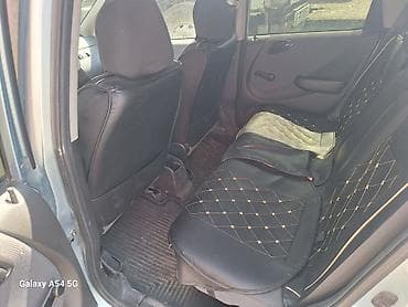 Продажа авто: Honda Jazz: 2009 г., 1.5 л, Механика, Бензин, Хэтчбэк — 5