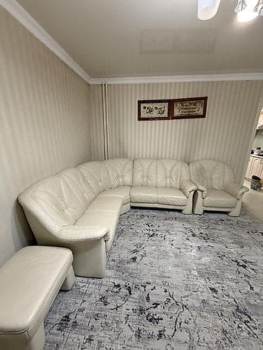 кожаный угловой диван: Комплект мягкой мебели, Б/у, Самовывоз, цвет - Бежевый — 1