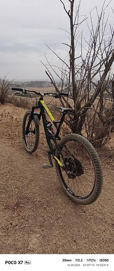 Детские велосипеды: YT Capra 27.5, L'ка Вилка: RockShox Yari, 160 mm, воздушка Аморт — 9