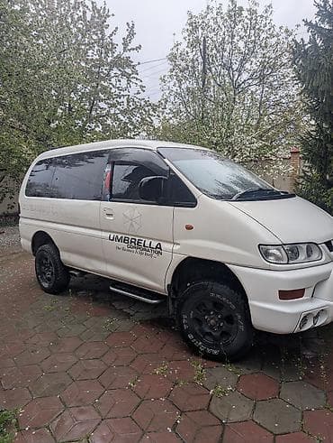 tank 3 pro цена: Mitsubishi Space Gear: 2001 г., Минивэн — 10