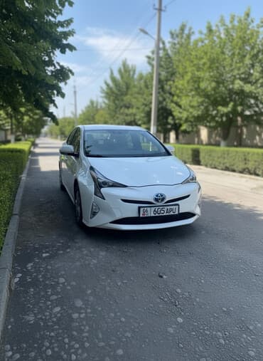 Toyota Prius: 2018 г., Гибрид, Хэтчбэк