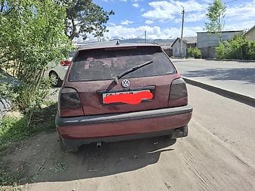 пасат машына: Volkswagen Golf: 1993 г., 1.8 л, Механика, Хэтчбэк — 4