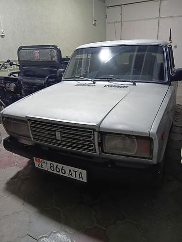 zil 130: ВАЗ (ЛАДА) 2107: 2010 г., 1.5 л, Механика, Бензин, Седан — 3