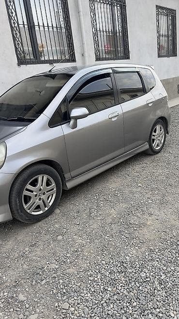 jac js6: Honda Fit: 2003 г., 1.5 л, Вариатор, Бензин, Хэтчбэк — 3