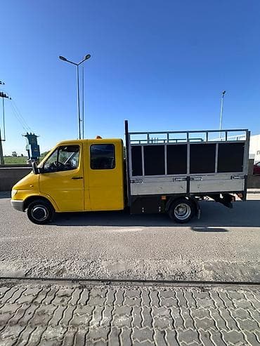 Заказать Мерседес грузовой спринтер, Вывоз строй мусора, C грузчиком