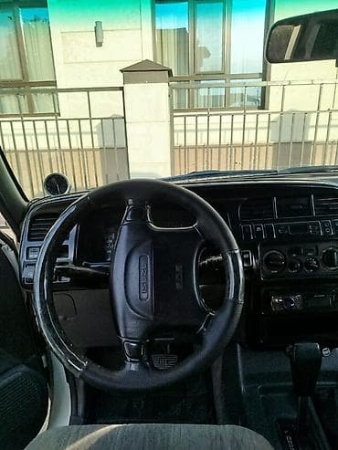 Isuzu Trooper: 1999 г., Автомат, Газ, Внедорожник