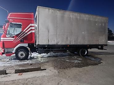 Грузовой автомобиль DAF LF с изотермическим фургоном. Оснащён — 3