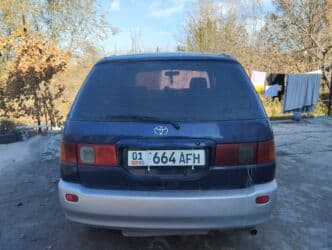 бу наборы ключей: Toyota Ipsum: 1996 г., 2 л, Автомат, Газ, Минивэн — 2