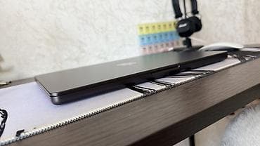 Apple MacBook Pro 14" (Space Gray) - Чип Apple M5 - 16 ГБ ОЗУ - — 4