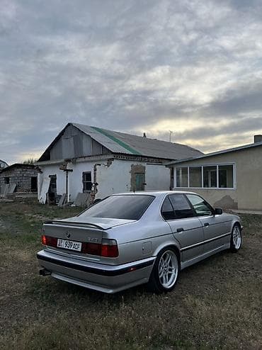 авто ру кыргызстан бишкек: BMW 5 series: 1993 г., 4.6 л, Кол менен иштөөчү, Бензин, Седан — 5