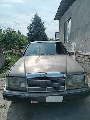 eafc 25: Mercedes-Benz W124: 1992 г., 2.3 л, Механика, Бензин, Седан — 8