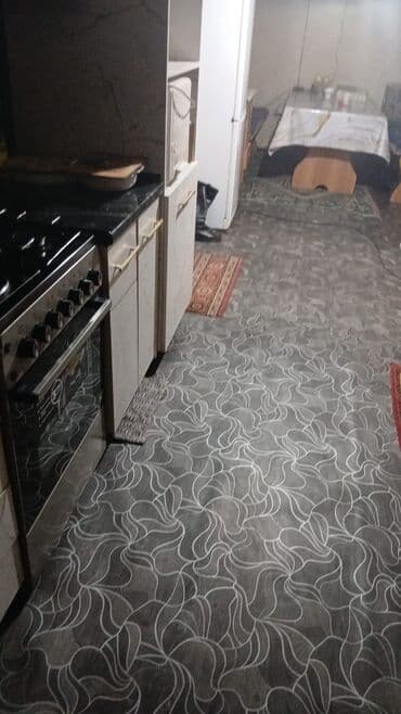 токмок продается дом: Дом, 100 м², 5 комнат, Собственник — 9