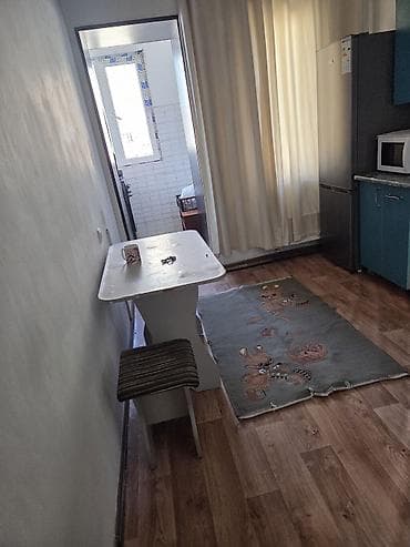 Аренда комнат: 2 ком кв Описание: - Светлая комната с окном и плотными шторами, на — 7