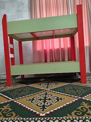 Двухъярусная детская кровать, ЛДСП, цвет - Зеленый