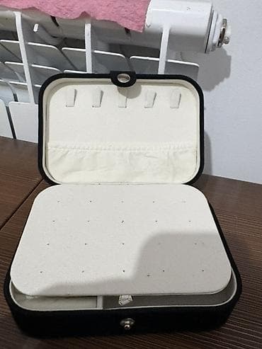 оптом кийим: Компактная шкатулка-органайзер для украшений - Форм‑фактор — 3