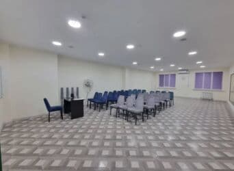 дома под офис: Сдаю Офис, 125 м², В жилом комплексе, 1 линия — 1