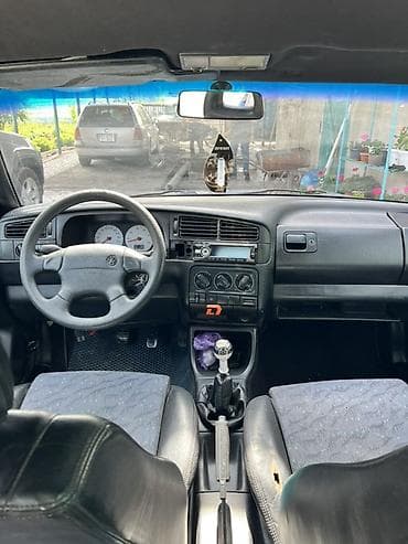 Транспорт: Volkswagen Golf: 1992 г., 2 л, Механика, Бензин, Хэтчбэк — 7
